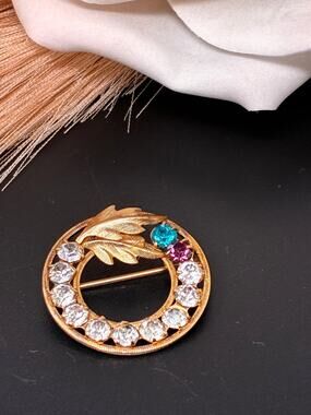 Vintage DCE 1/20 14K Gold-Filled Rhinestone Wreath Brooch